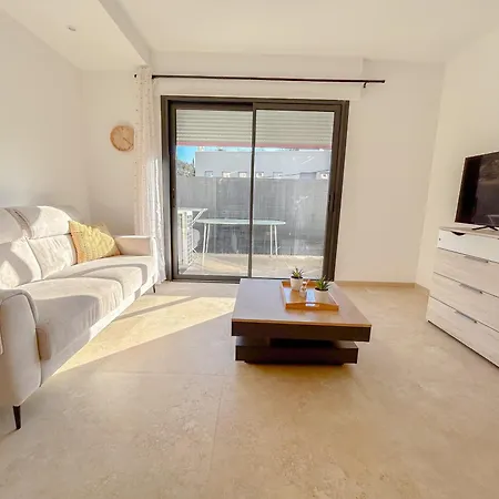 Climatisee Deux Terrasse Parking, Raphael Apartment *