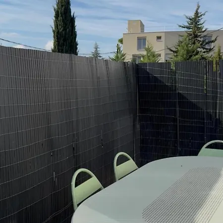 Climatisee Deux Terrasse Parking, Raphael * Saint-Raphael (Var)